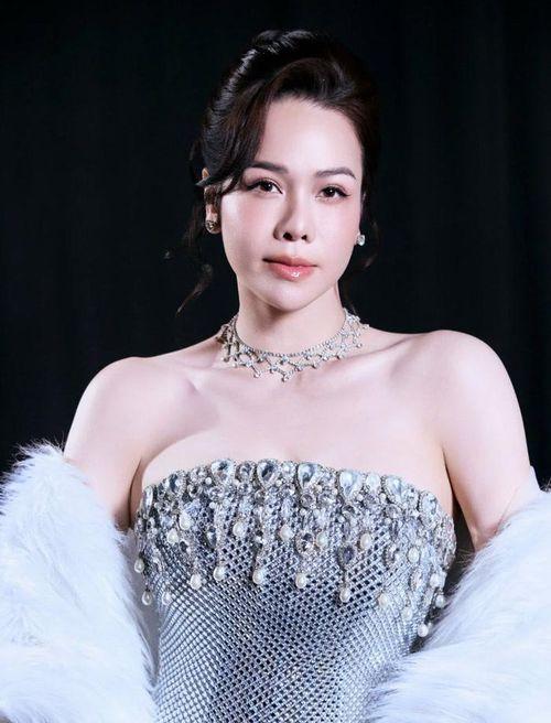 Ca sĩ SN 1985 quê Thanh Hoá là hiện tượng mạng, bán cà phê thành đại gia, sống trong biệt thự 20 tỷ- Ảnh 2.