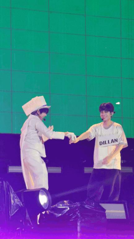 Concert Tinh Hà Say Hi "bất ổn" sát giờ G: buitruonglinh trượt ngã sõng soài vì… tạo nét, xuất hiện Doraemon "bẹo hình bẹo dạng" bay màu tuổi thơ!- Ảnh 7.
