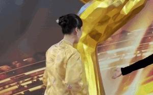 Mỹ nhân Việt chỉ cao 1m55 vẫn lọt đề cử đẹp nhất thế giới - Ảnh 5.