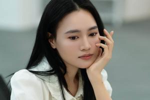Cô gái Việt được đặc cách tốt nghiệp đại học vì quá đẳng cấp, đẹp đến mức hút 13,7 tỷ view- Ảnh 7.