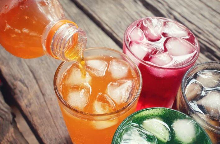 Bé trai 14 tuổi tử vong vì thường xuyên uống loại nước "nhiều người mê" thay nước lọc - Ảnh 2.