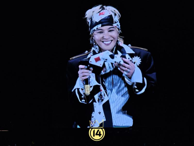 Cảnh tượng "sởn gai ốc" của biển người Mỹ Đình ở concert BIGBANG Hà Nội- Ảnh 2.