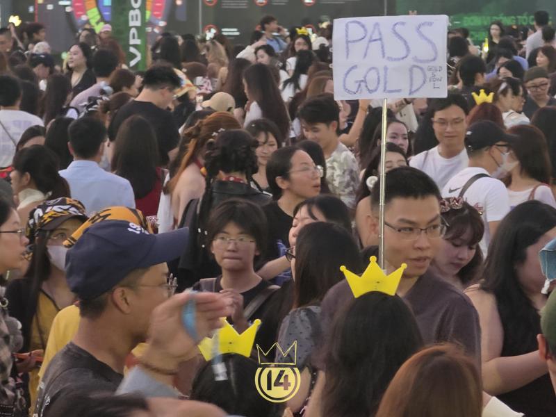BIGBANG cúi lạy chào fan Việt, 2 đêm concert Hà Nội trở thành ký ức rực rỡ nhất! - Ảnh 7.