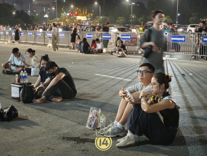 BIGBANG cúi lạy chào fan Việt, 2 đêm concert Hà Nội trở thành ký ức rực rỡ nhất! - Ảnh 14.