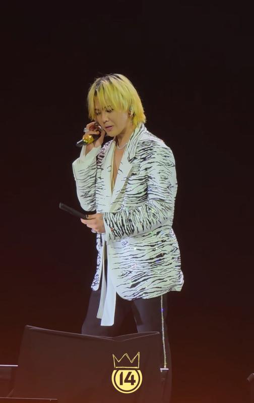 BIGBANG nắm bắt tình hình fan Việt: Về nhà mà vẫn hát, bộ không ai ngủ sao? - Ảnh 4.