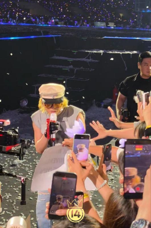 Cảm giác cách G-Dragon 10cm là như thế này sao?- Ảnh 4.