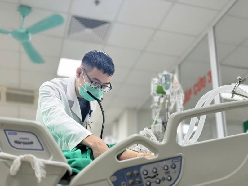 Cảnh báo cúm A nguy kịch: Dấu hiệu cần đi khám ngay để bảo vệ sức khỏe - Ảnh 1.