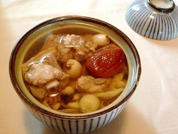 3 Món canh bổ thận ngon, dễ nấu giúp tay chân ấm và ngăn tiểu đêm - Ảnh 1.