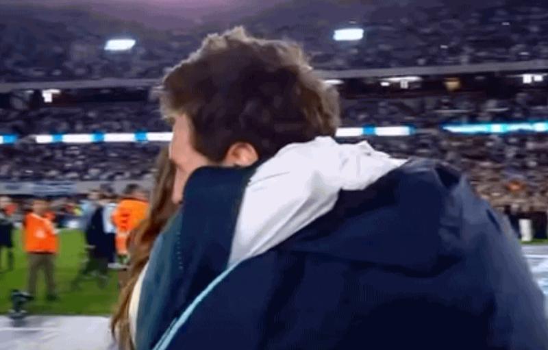 Người phụ nữ khiến Messi khóc đến sững người trong ngày trọng đại- Ảnh 4.