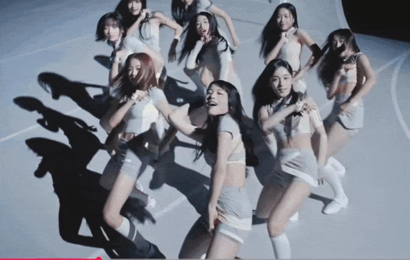 Cả showbiz rung chuyển vì 9 "mầm non” tài không đợi tuổi: 3 ngày thâu tóm trọn Top 1 cả nước, ai nấy đều phải dè chừng!- Ảnh 4.