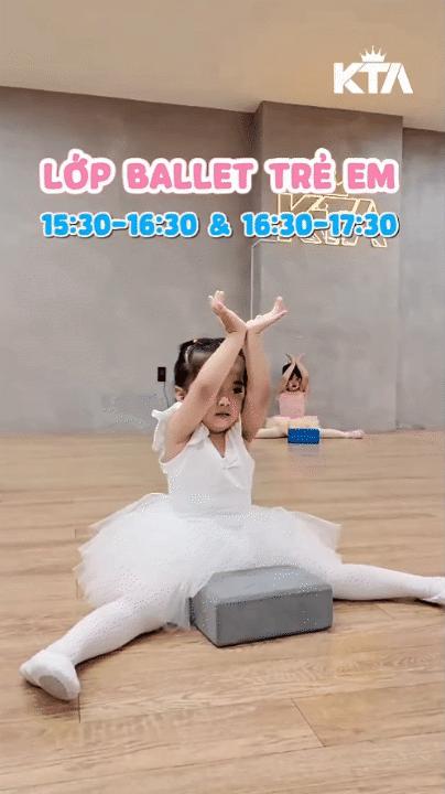 Bé Lisa - con gái út nhà Khánh Thi Phan Hiển mới 3 tuổi đã học ballet, ép dẻo điệu nghệ đến mức cô giáo dạy múa cũng bất ngờ- Ảnh 4.