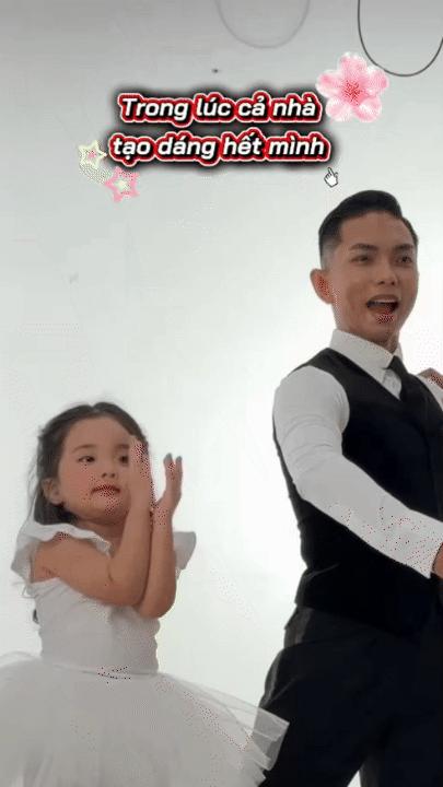Bé Lisa - con gái út nhà Khánh Thi Phan Hiển mới 3 tuổi đã học ballet, ép dẻo điệu nghệ đến mức cô giáo dạy múa cũng bất ngờ- Ảnh 9.