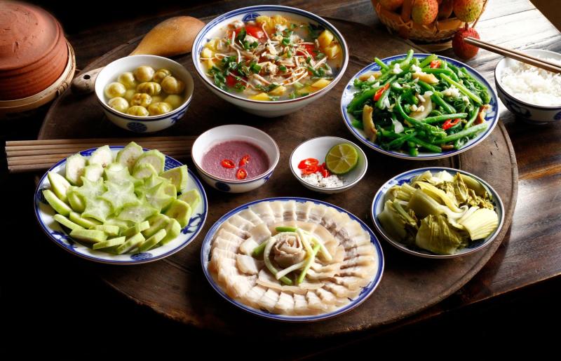 Dưa cải, cà muối ngon miệng ngày đông: Ăn thế nào để hạn chế nguy cơ từ nitrit? - Ảnh 3.