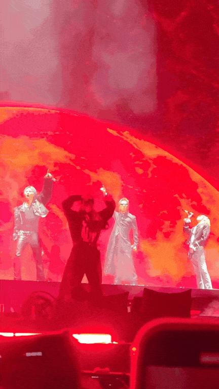 Tất tần tật concert BIGBANG Day 1 tại Mỹ Đình: Vừa bước vào đã thấy "đủ tiền vé", giáo án thực chiến cho team Day 2 tối nay!- Ảnh 1.