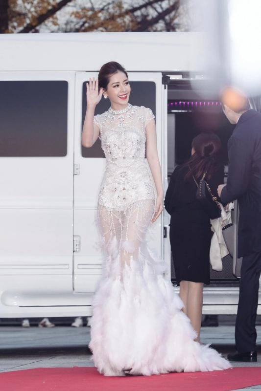 Mỹ nhân Việt làm lu mờ Kim Ji Won, đứng cạnh Suzy vẫn nổi bần bật- Ảnh 2.