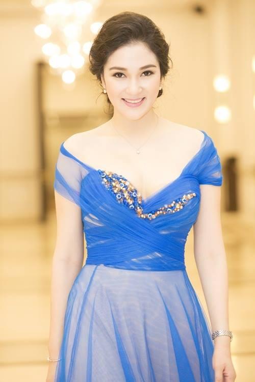 Hoa hậu có gương mặt phúc hậu nhất Việt Nam bí mật kết hôn khi du học ở Anh, đã đi bước nữa nhưng giấu kín danh tính chồng- Ảnh 4.