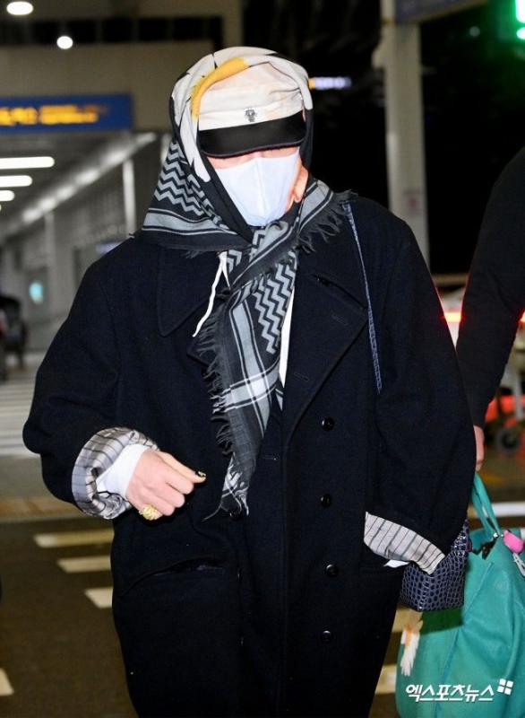Điều cả Việt Nam tò mò về “anh Long” G-DRAGON hiện tại - Ảnh 1.