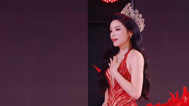 Hoa hậu Kỳ Duyên công khai tình cảm với Thiên Ân trong màn final walk độc lạ nhất Vbiz!- Ảnh 2.
