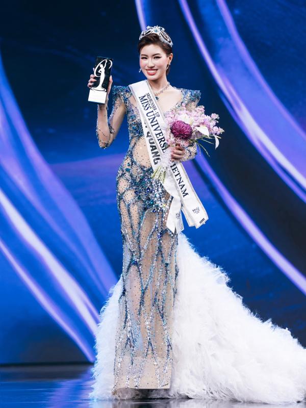 Thu nhập của Á hậu Miss Universe đóng phim trăm tỷ, có bài hát nổi tiếng toàn cầu- Ảnh 1.