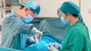 Bé trai 3 tuổi bị lồng ruột hiếm gặp, phải cắt bỏ 10cm ruột