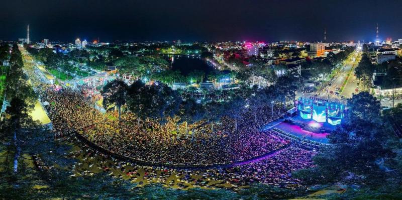 VPBank Music Night bùng nổ, “tiếp lửa” cho hơn 15.500 runner trước Race Day- Ảnh 7.