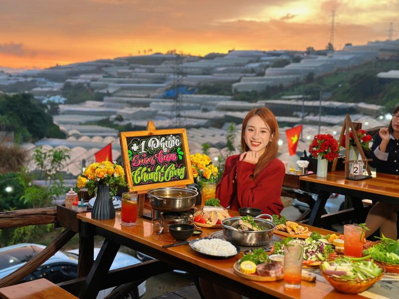 Tiệm Nướng Trạm Dừng Chill: một buổi chiều ăn BBQ, ngắm tàu cổ và chờ Đà Lạt lên đèn - Ảnh 3.