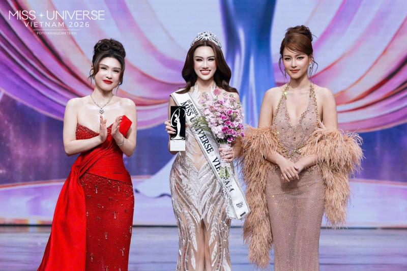 Nữ giám khảo Miss Universe Vietnam 2026 nhận nhiều sự chú ý trên mạng xã hội gần đây là ai? - Ảnh 6.