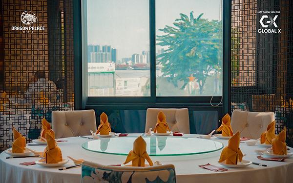 Ăn đồ Hoa ngay trung tâm TP.HCM với giá khó tin: Vịt quay Bắc Kinh nguyên con chỉ 399.000 đồng, dimsum đồng giá 39.000 đồng - Ảnh 6.