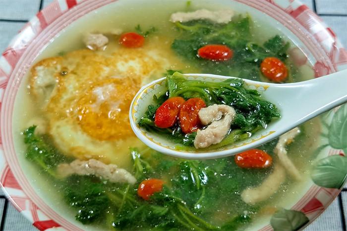 Việt Nam có loại “rau thượng hạng”: Cực ít thuốc trừ sâu, vài nghìn cả bó nhưng lợi ích sức khỏe nhiều đến giật mình - Ảnh 2.