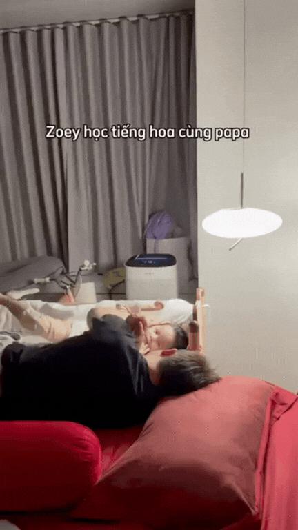 Con gái Phạm Quỳnh Anh xinh xắn giống mẹ như hai giọt nước, học tiếng Trung với bố mỗi tối- Ảnh 2.