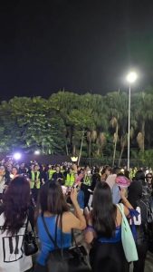 Cảnh tượng "sởn gai ốc" của biển người Mỹ Đình ở concert BIGBANG Hà Nội