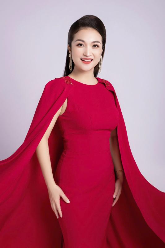 Ca sĩ Việt vừa được thăng chức Thiếu tá: Thạc sĩ thanh nhạc tại Trung Quốc, 4 lần vang danh quốc tế- Ảnh 4.
